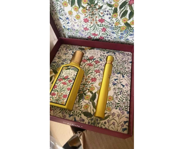 其他仓 Gucci古驰绮梦香草兰两件套礼袋装  正装50ml+10ml便携